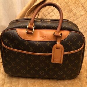 Louis Vuitton Vintage Deauville Bag